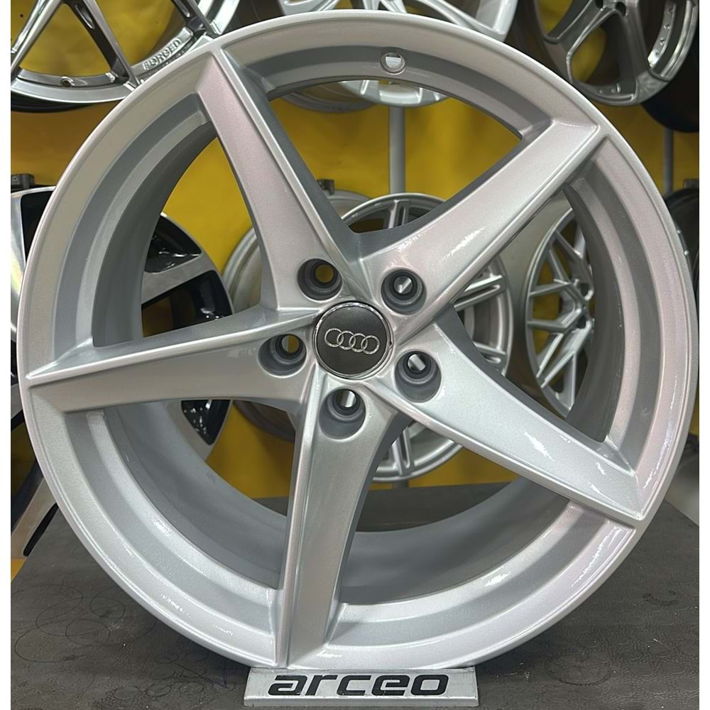 18X8.5 ÇIKMA JANT 5X112 ET 29 OEM AUDİ