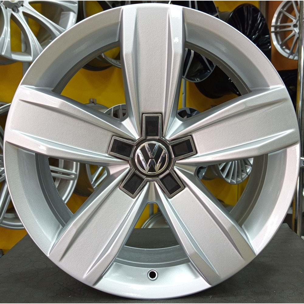 17X7 ÇIKMA JANT 5X112 ET 40 OEM VW