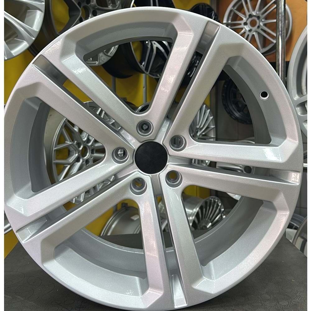 19X8.5 ÇIKMA JANT 5X108 ET 40